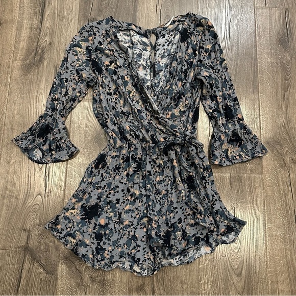 FREE PEOPLE Romper ALL THE RIGHT RUFFLES BLUE Floral Size Small Boho Festival - Picture 8 of 15